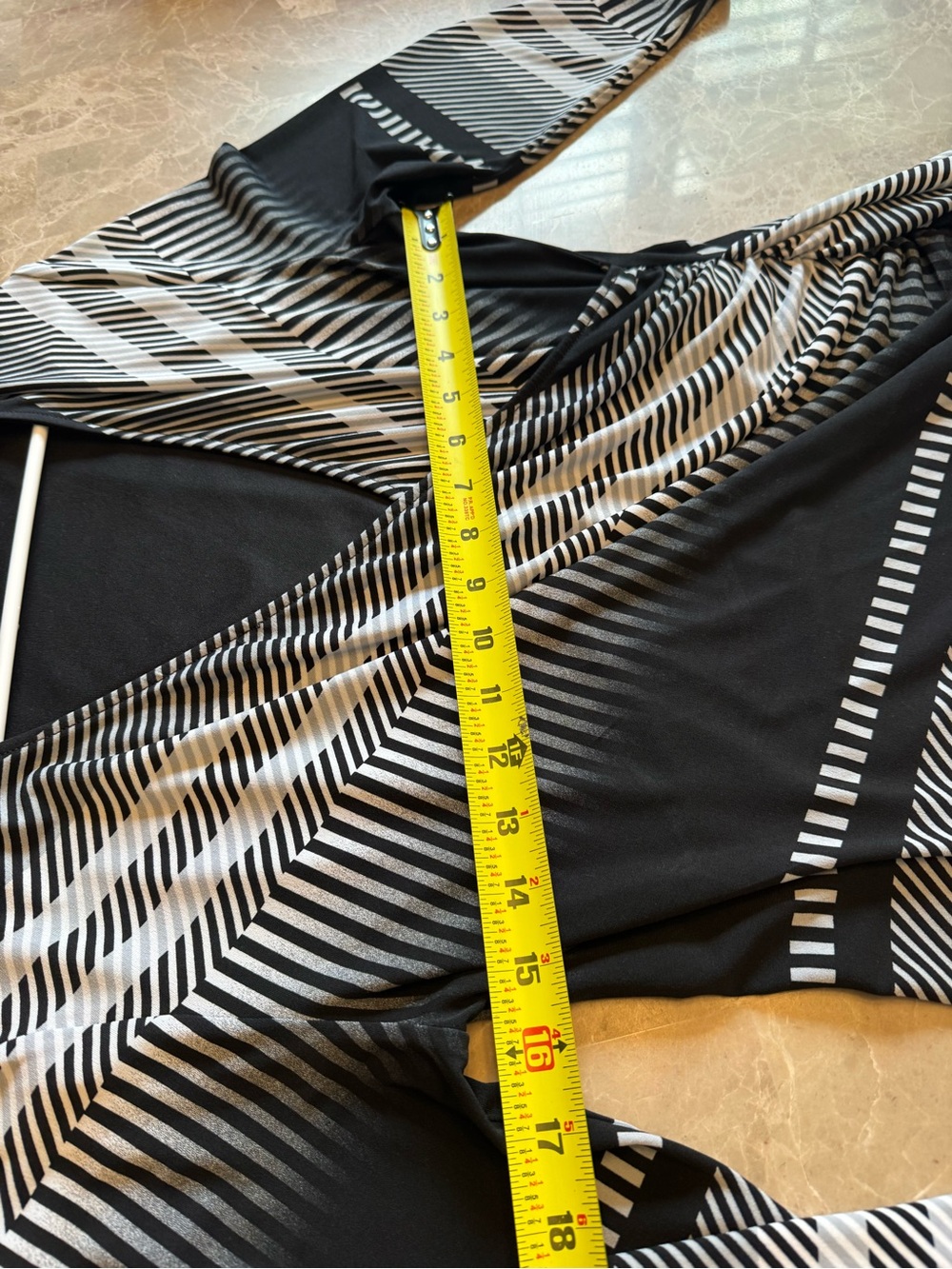 New York & Co Woman’s Size L Faux Wrap Dress Ruched Black & White - Picture 6 of 10